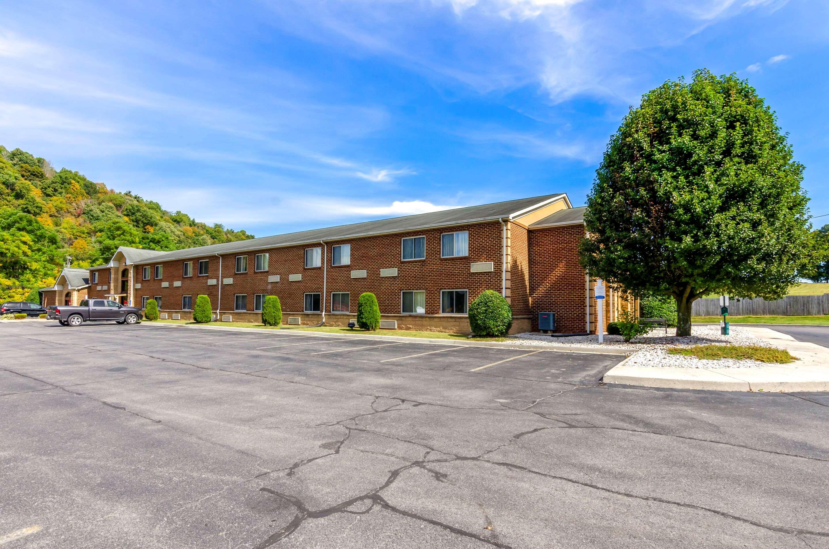 Comfort Inn Atkins-Marion I-81 Exterior photo